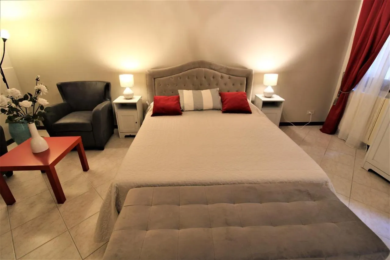 ונציה Central And Spacious Apartment 0*,  איטליה